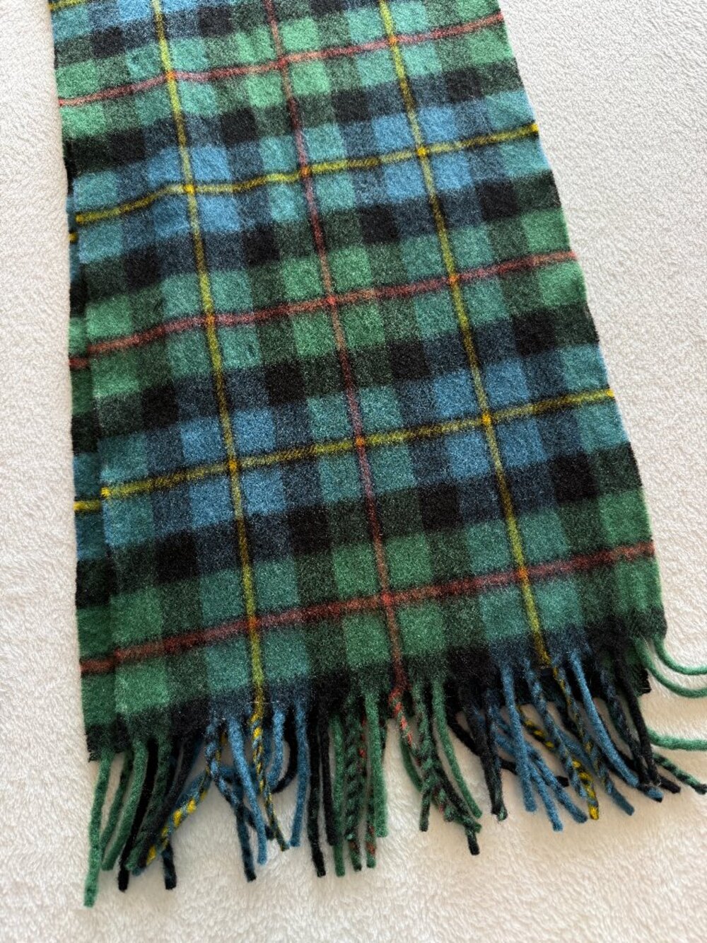 Moon Merino Lambswool Fringed Tartan Scarf Blue Green Black Plaid 11x54"